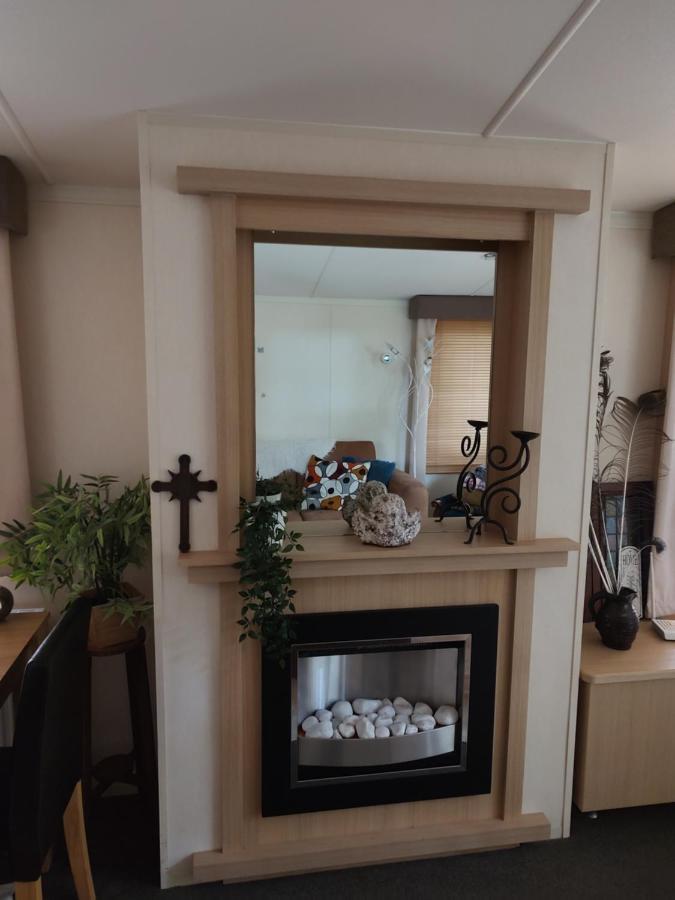 Chalet Met Veranda Aan Bosrand Vledder Eksteriør bilde
